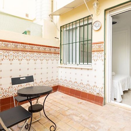 Bordador Central Courtyard By Valcambre Sevilla Exteriör bild
