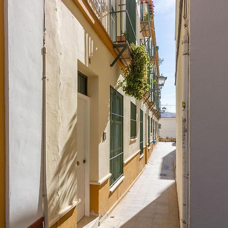 Bordador Central Courtyard By Valcambre Sevilla Exteriör bild