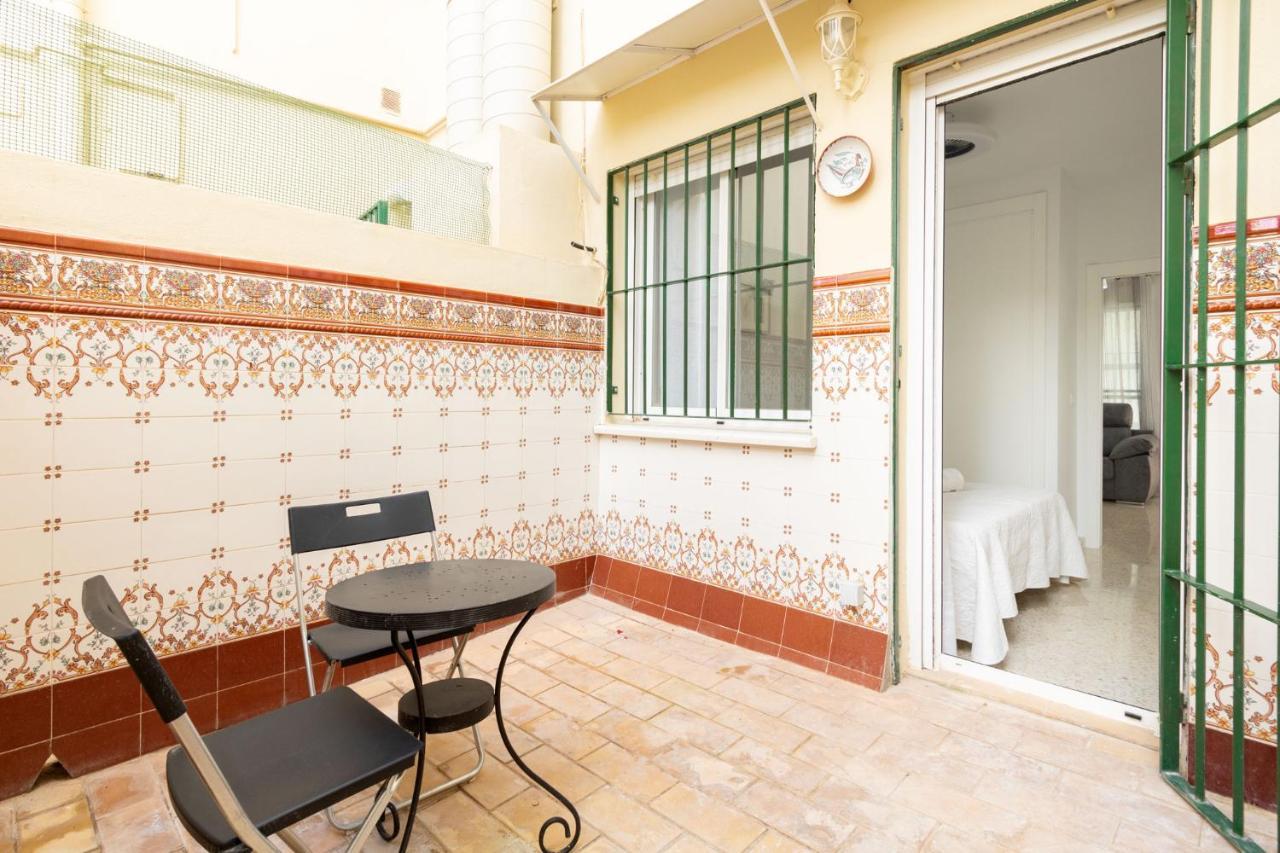 Bordador Central Courtyard By Valcambre Sevilla Exteriör bild